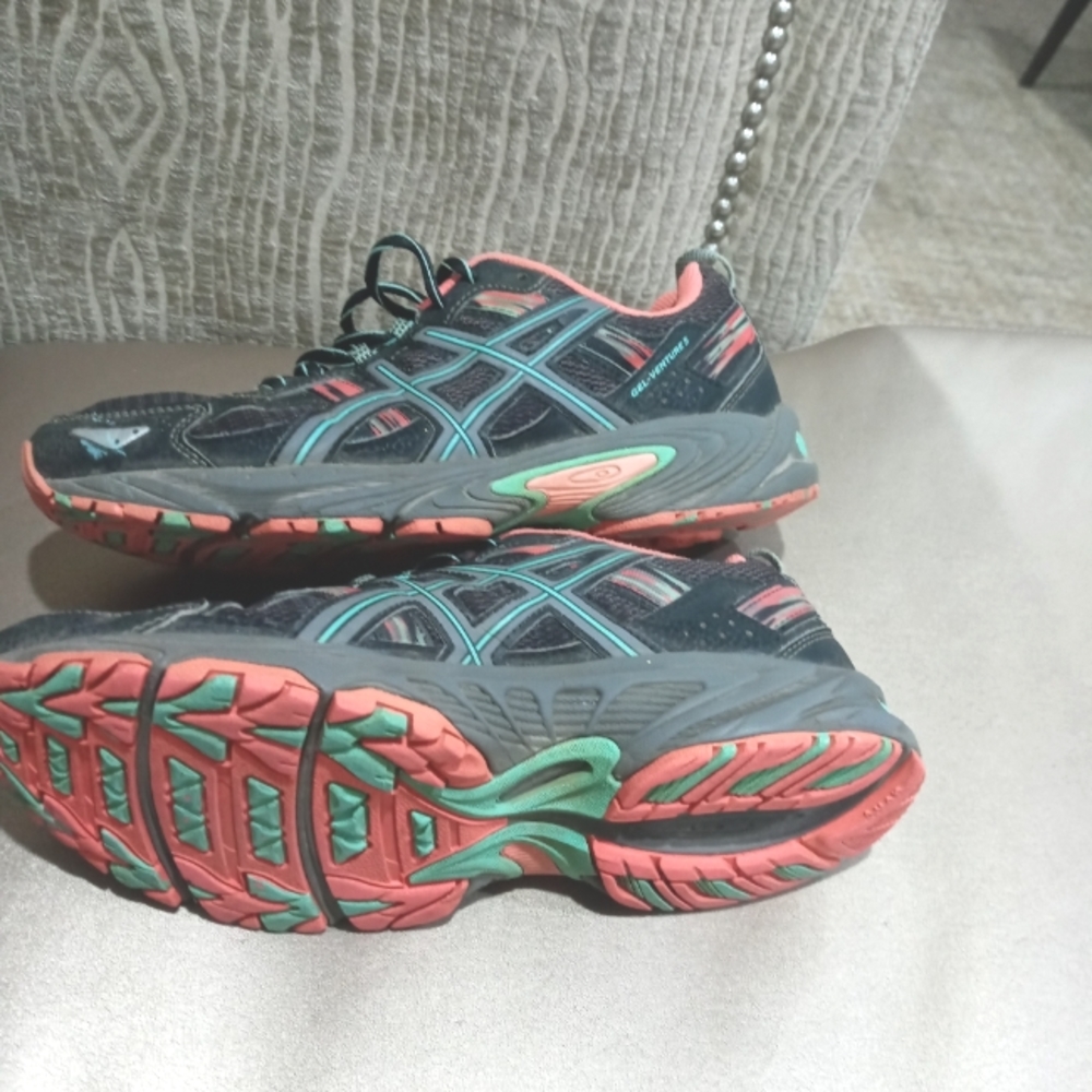 Asics Gel Venture 5 Running/Athletic Shoes